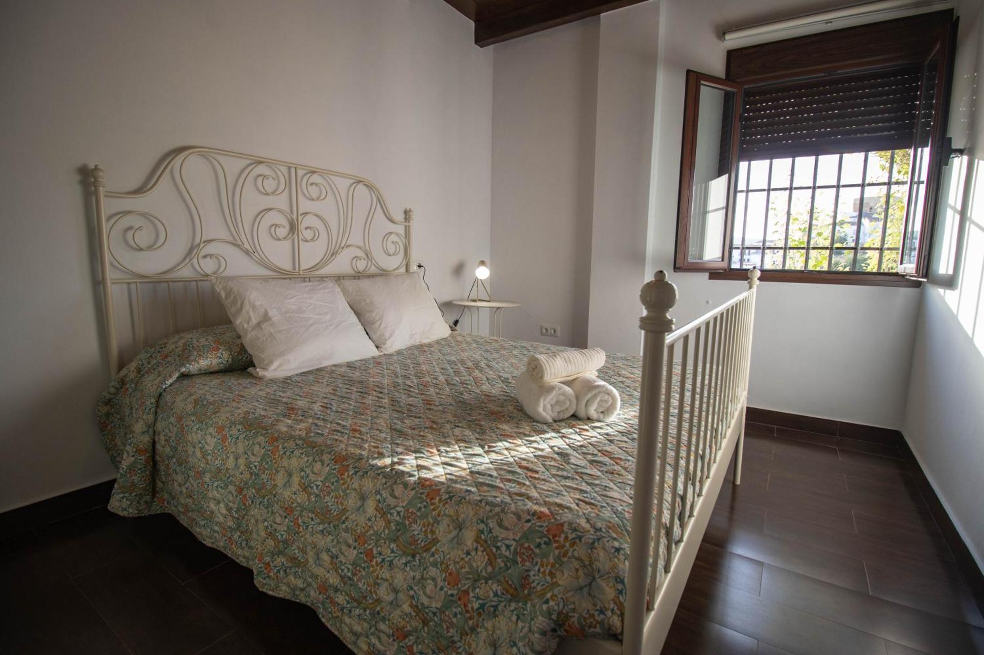Apartamento El Mirador Del Parque Setenil De Las Bodegas Luaran gambar